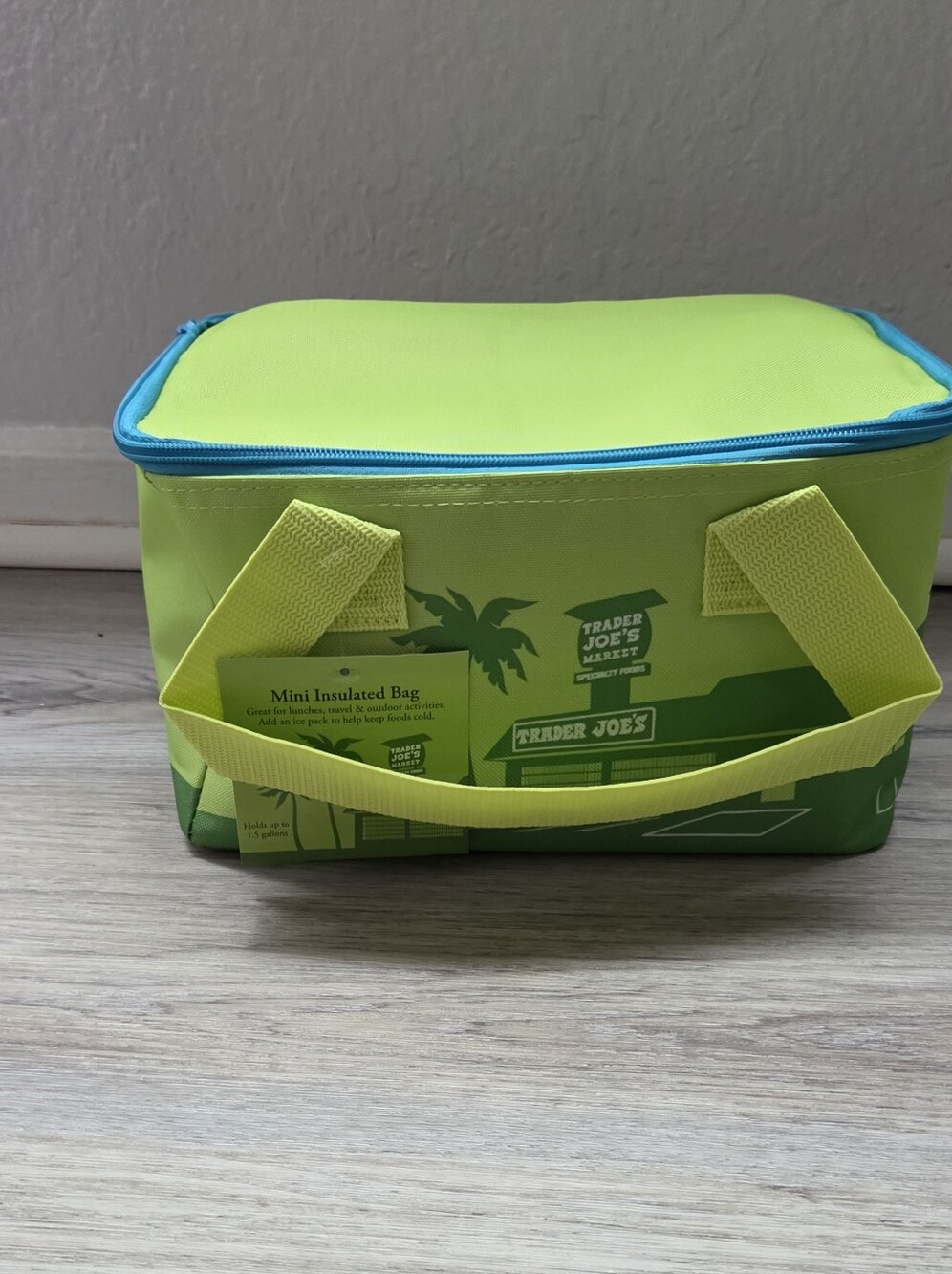 Trader Joe's Lime Green Mini Insulated Cooler Bag NWT